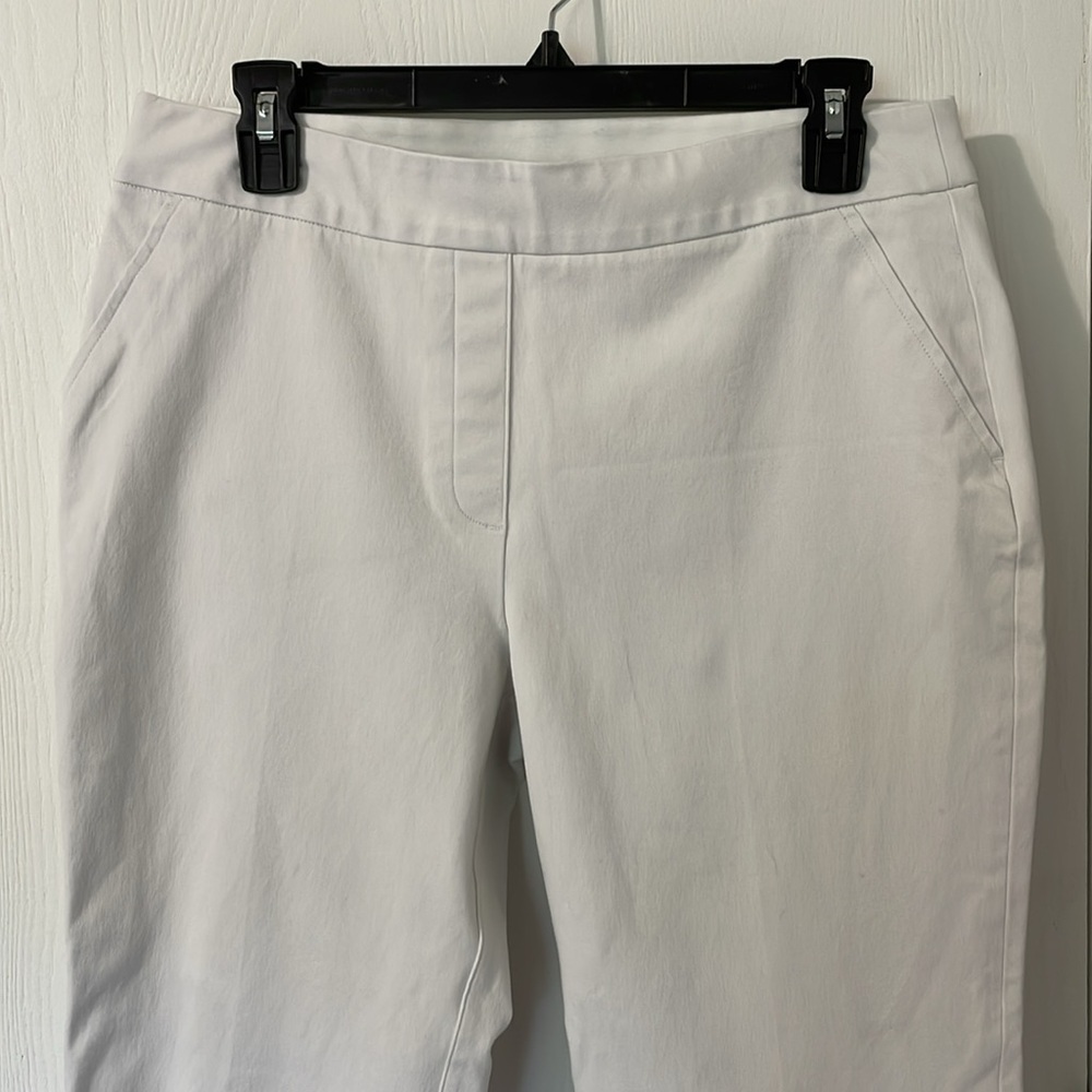 SPANX Like New White Flare Capris with Elastic Waistband Size Large - Picture 3 of 7